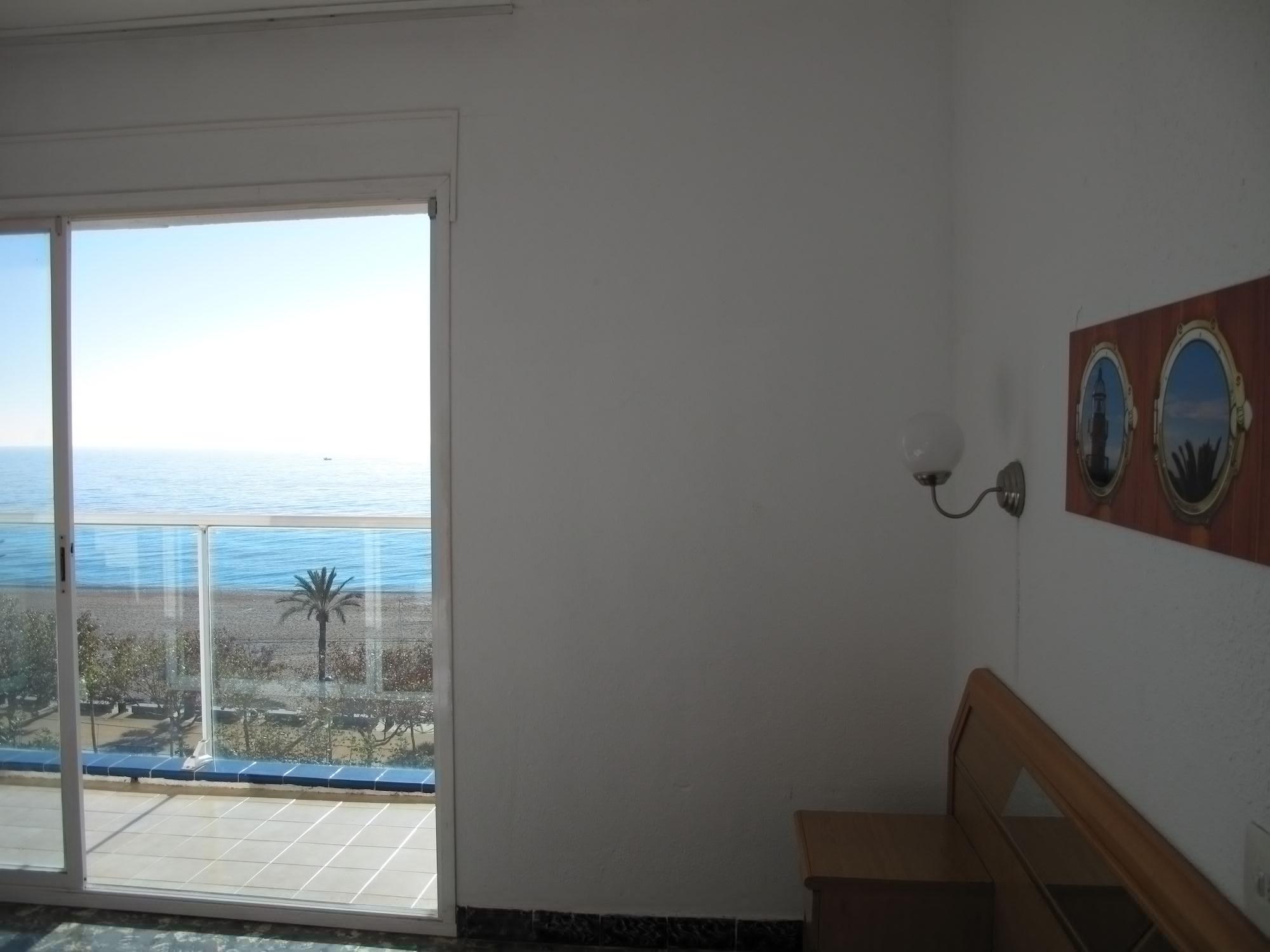 Hotel Fragata Calella Kültér fotó