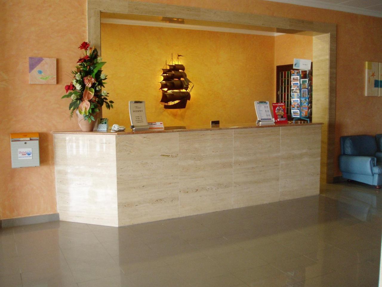 Hotel Fragata Calella Kültér fotó
